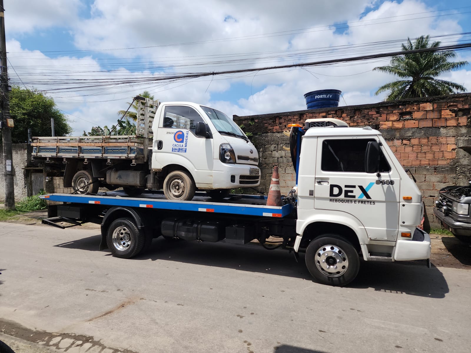 DEX Reboques em Piabetá RJ - atendimento 19 de 25